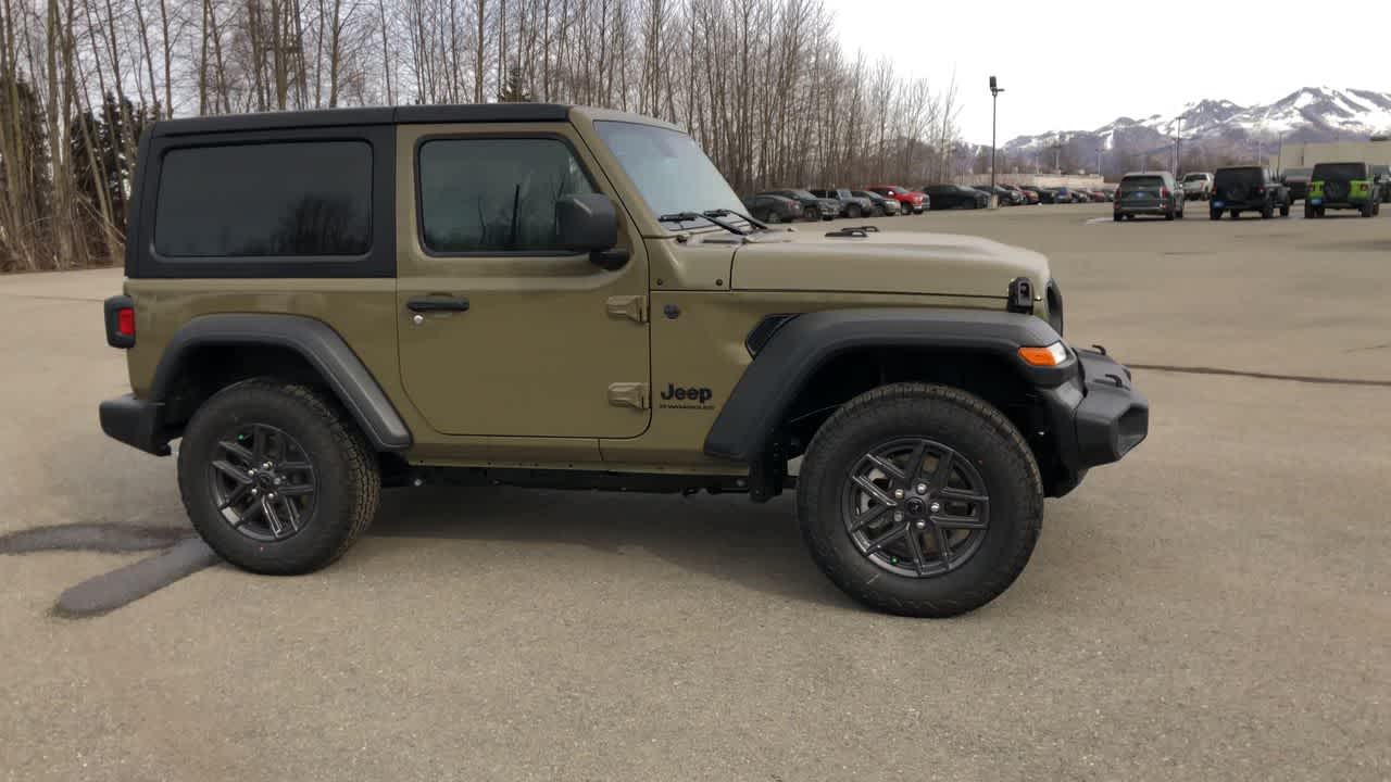 Thumbnail: 2025 Jeep Wrangler - 16