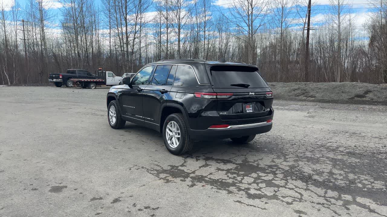 Thumbnail: 2026 Jeep Grand Cherokee - 11