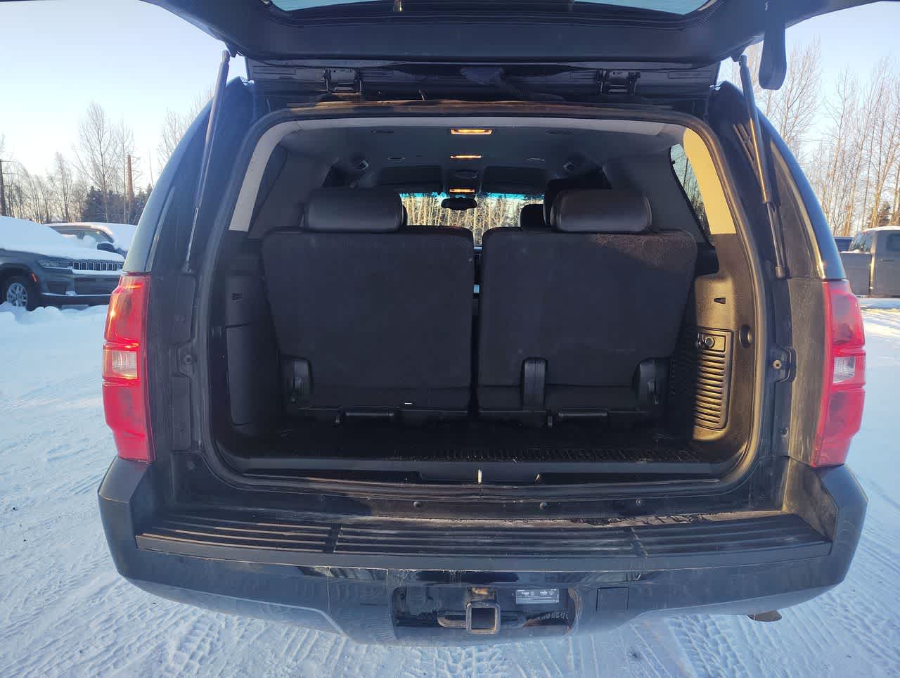 Thumbnail: 2014 Chevrolet Tahoe - 20