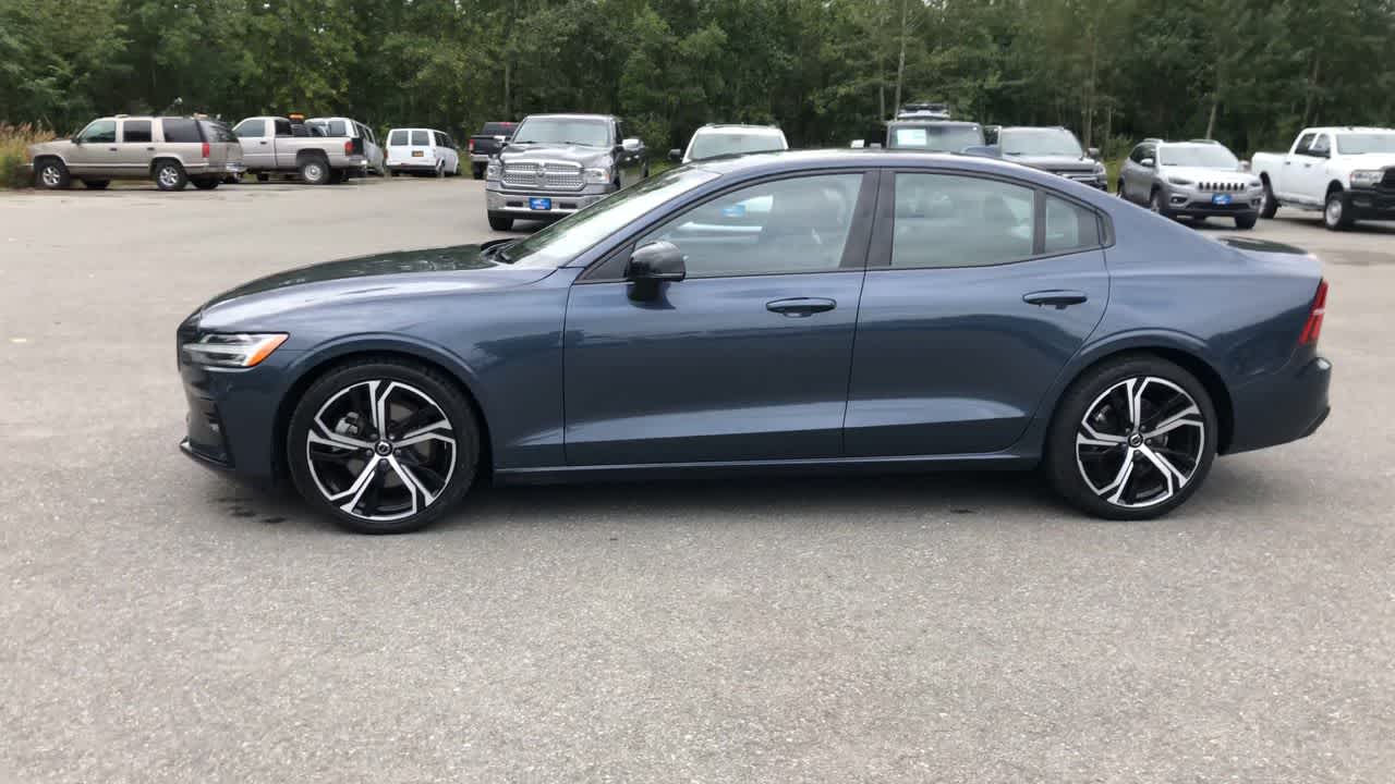 Thumbnail: 2024 Volvo S60 - 7