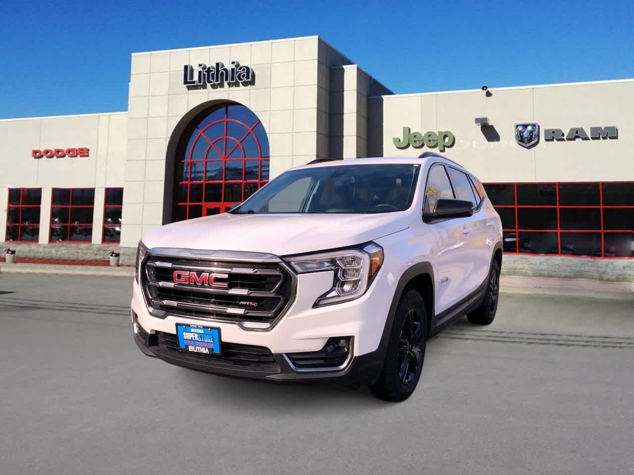 2023 GMC Terrain AT4's photo