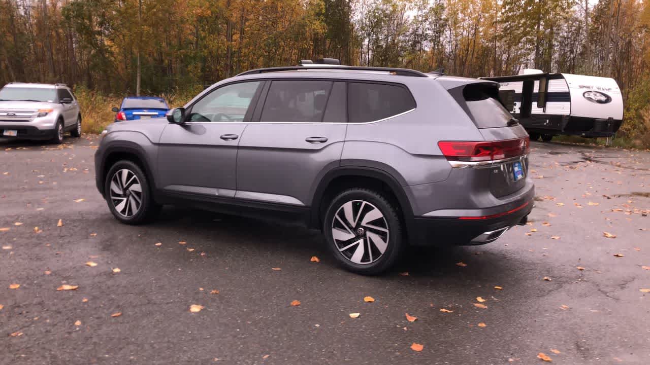 Thumbnail: 2024 Volkswagen Atlas - 10