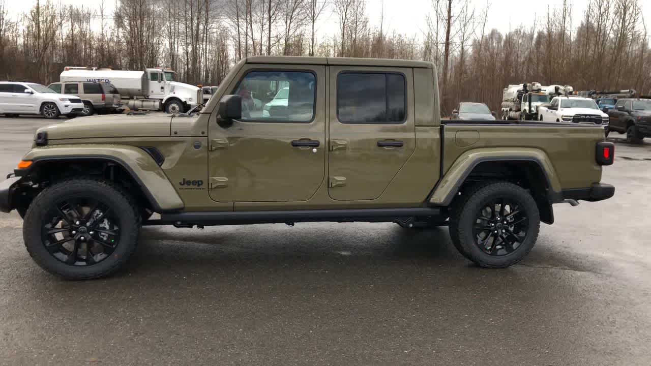 Thumbnail: 2025 Jeep Gladiator - 7