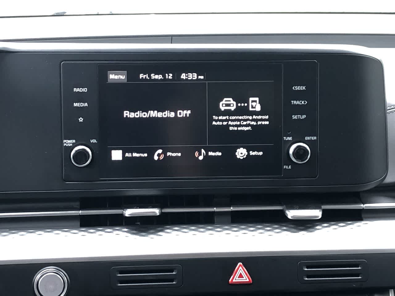 Thumbnail: 2024 Kia Carnival - 26