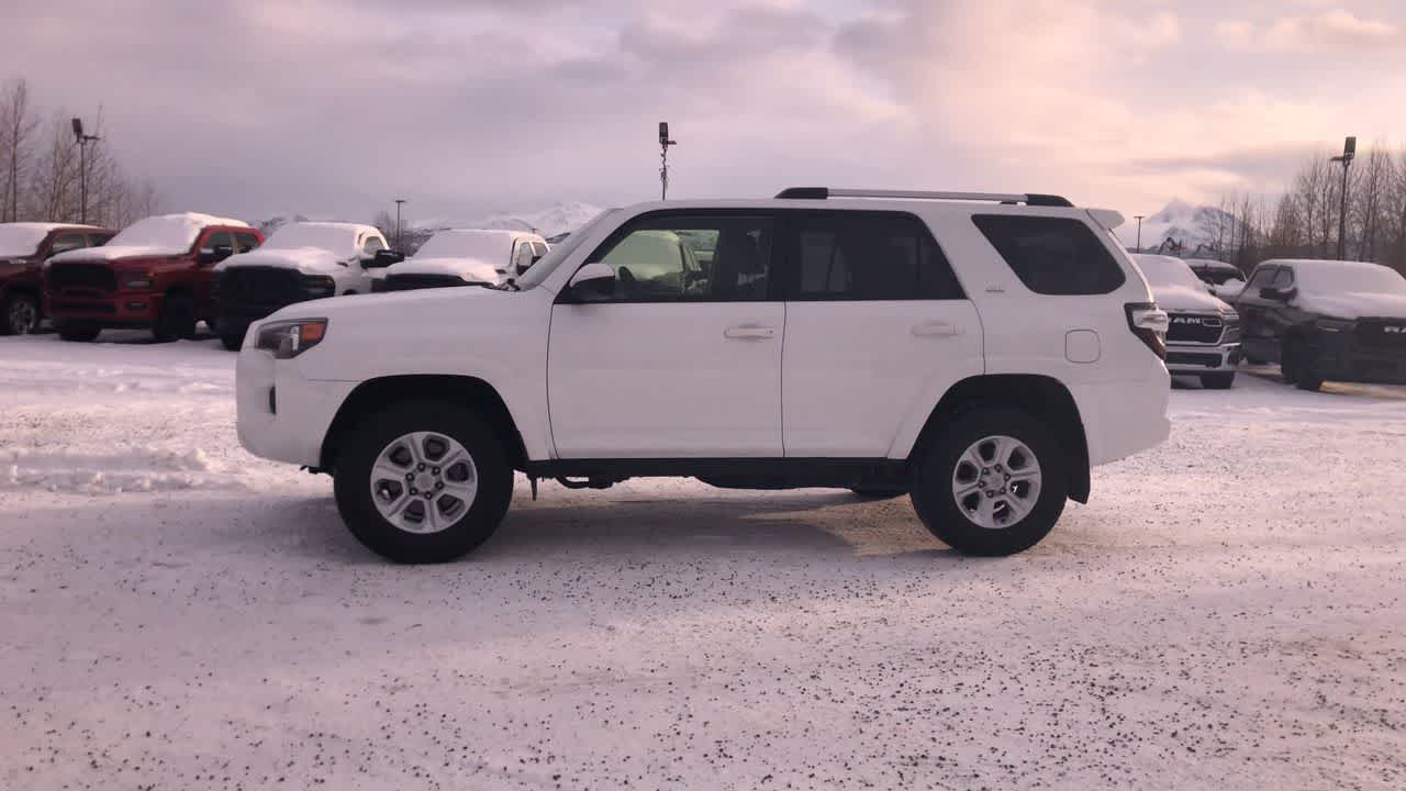 Thumbnail: 2024 Toyota 4Runner - 7