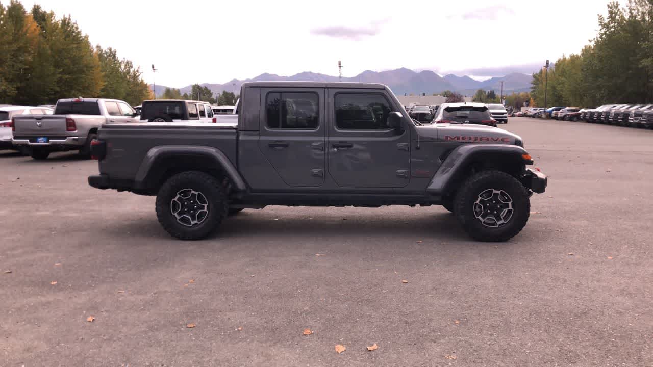 Thumbnail: 2020 Jeep Gladiator - 17