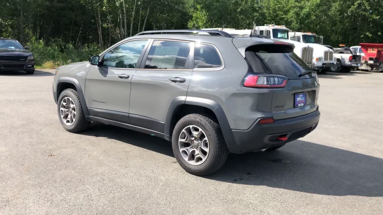 Thumbnail: 2022 Jeep Cherokee - 10