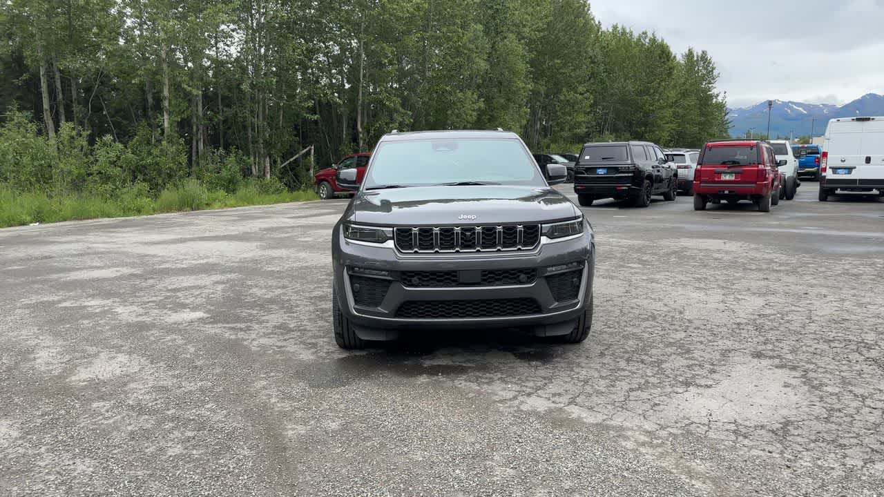 Thumbnail: 2026 Jeep Grand Cherokee - 4
