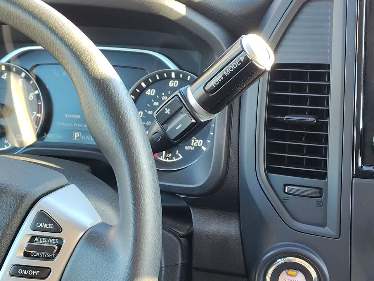 Thumbnail: 2022 Nissan Titan - 18