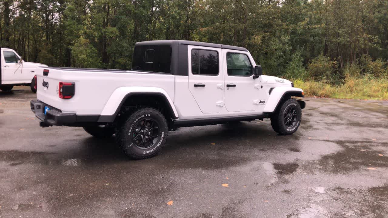 Thumbnail: 2025 Jeep Gladiator - 15