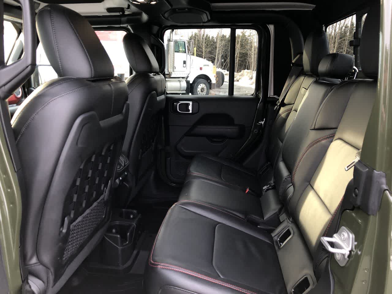 Thumbnail: 2022 Jeep Gladiator - 22