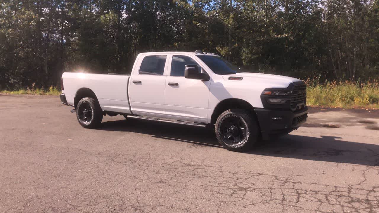 2026 Ram 3500 Tradesman photo 2