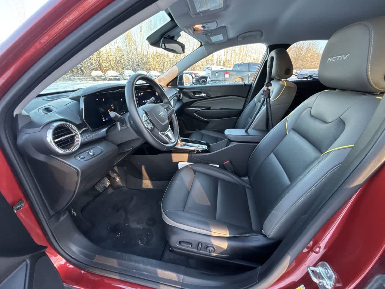 Thumbnail: 2024 Chevrolet Trax - 23