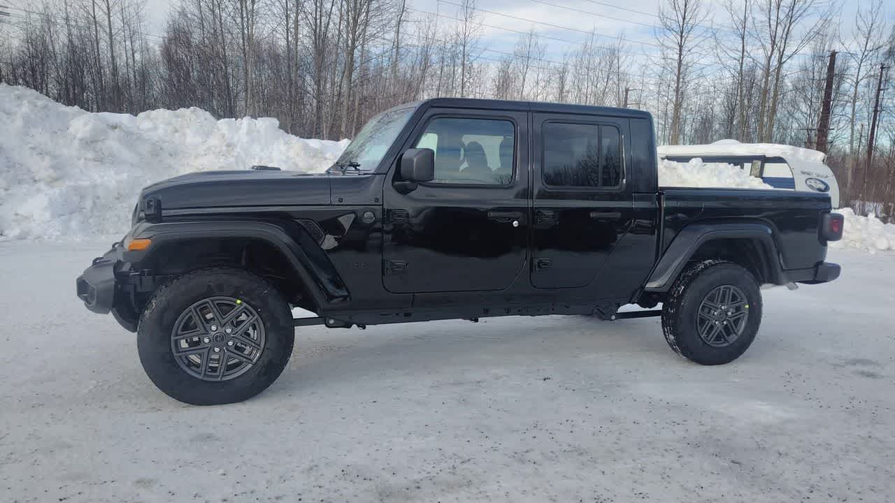 Thumbnail: 2026 Jeep Gladiator - 5