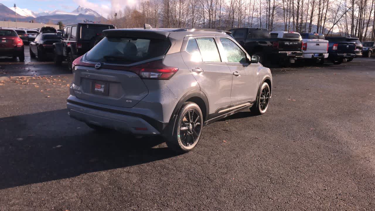 Thumbnail: 2023 Nissan Kicks - 14