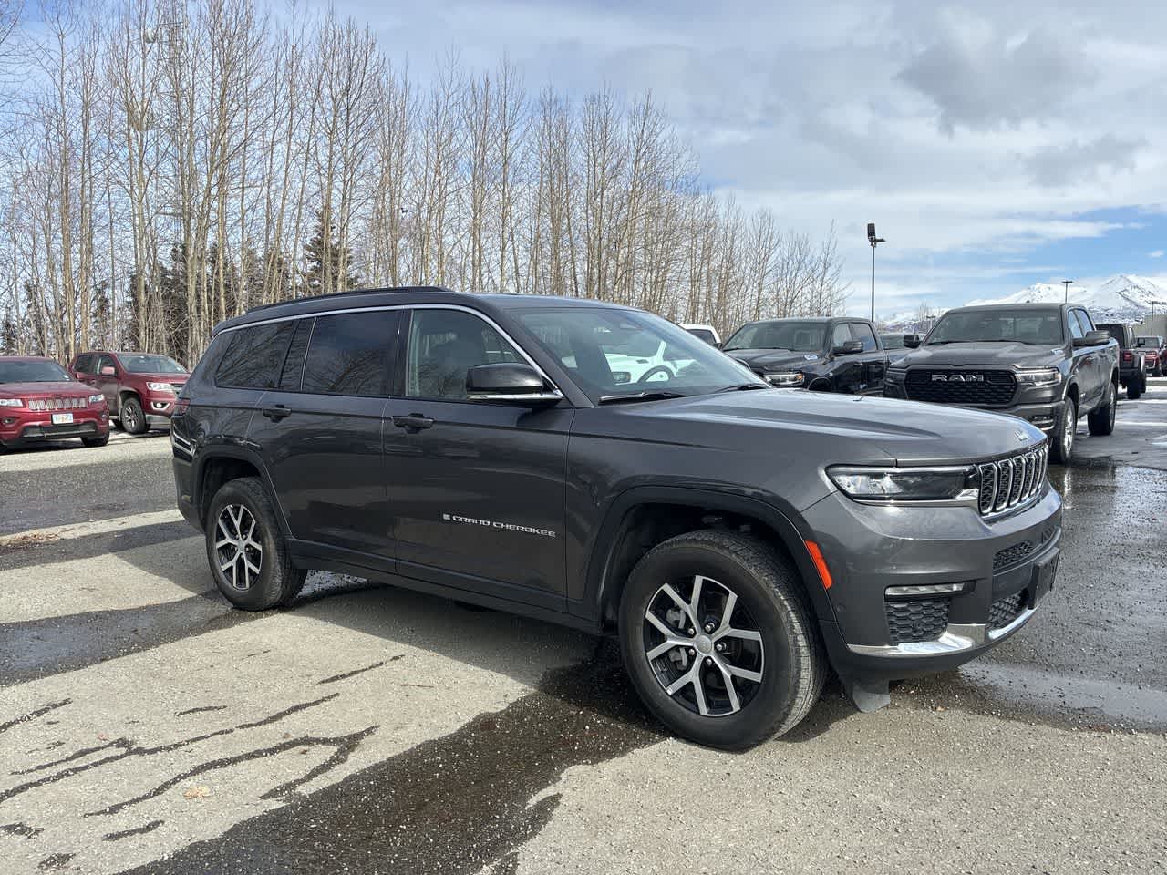 Thumbnail: 2024 Jeep Grand Cherokee L - 2