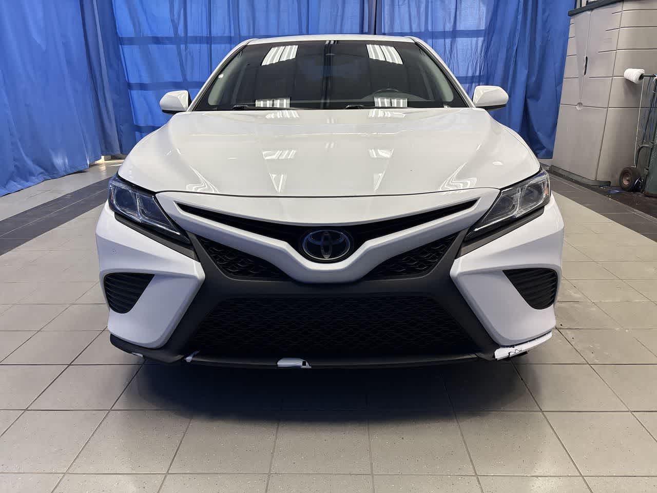 Thumbnail: 2019 Toyota Camry - 3