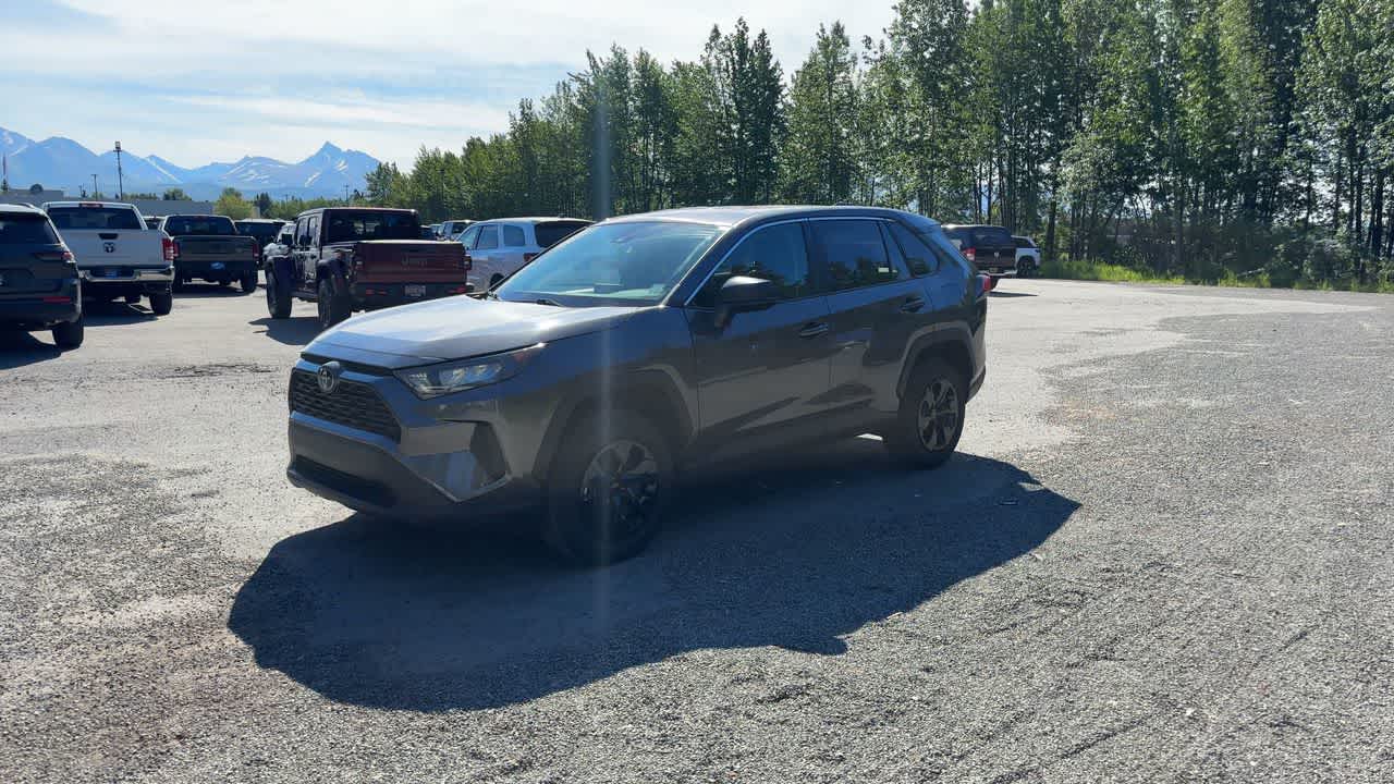 Thumbnail: 2022 Toyota RAV4 - 6