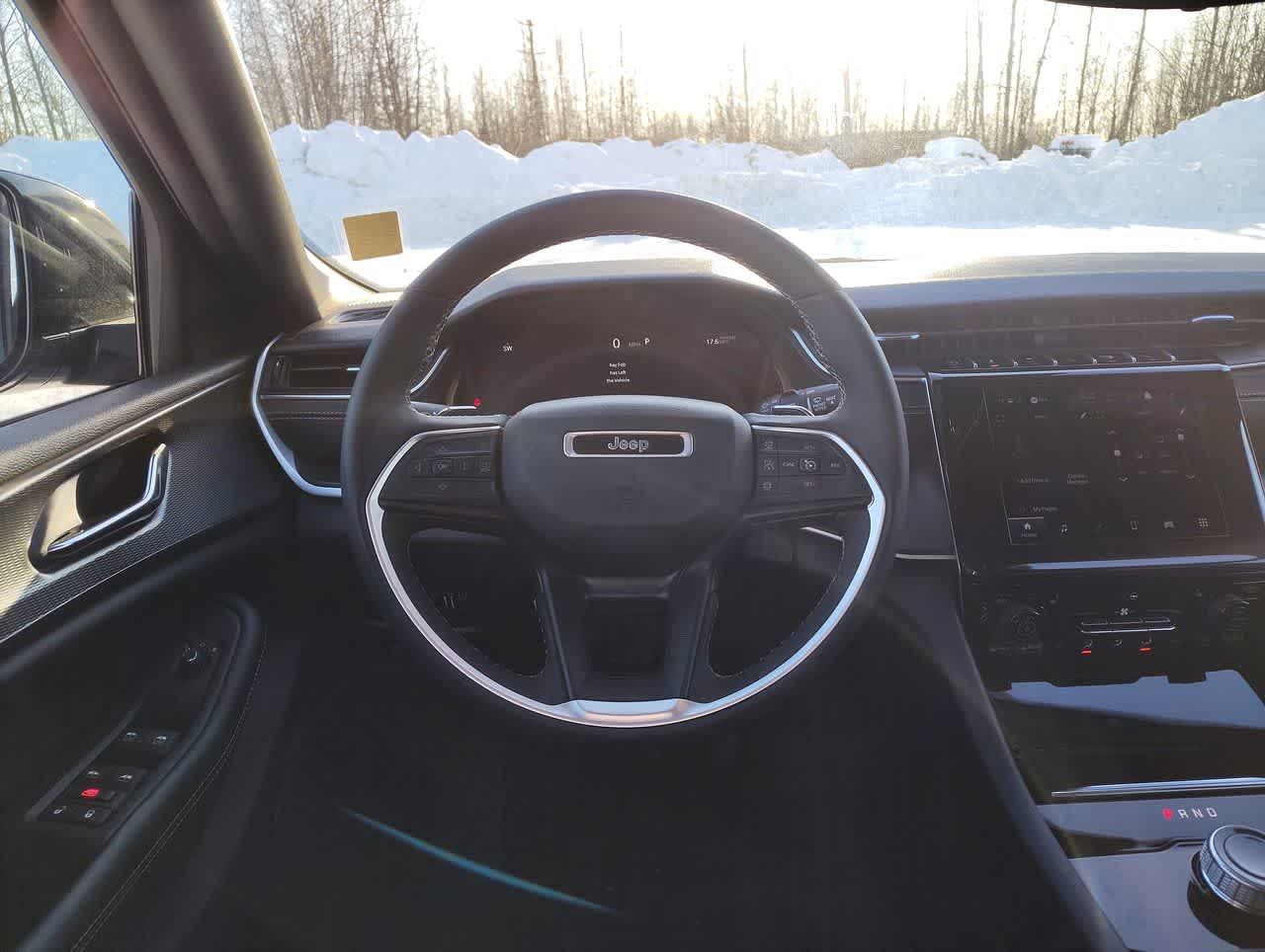 Thumbnail: 2024 Jeep Grand Cherokee L - 17