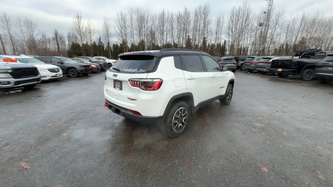 Thumbnail: 2026 Jeep Compass - 14