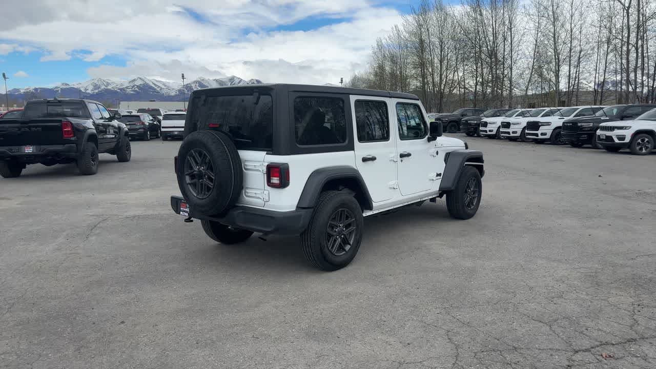 Thumbnail: 2024 Jeep Wrangler - 14