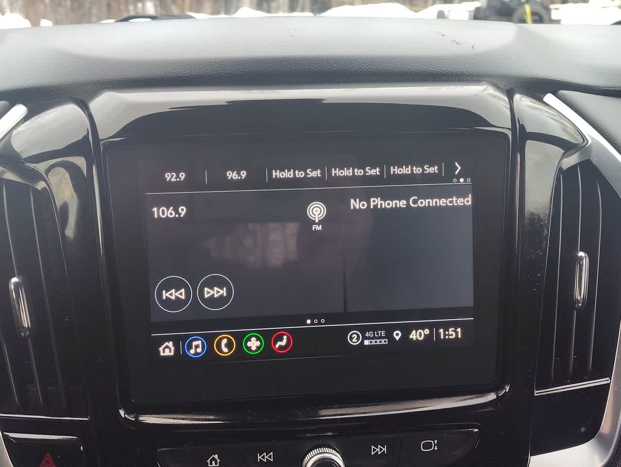 Thumbnail: 2022 Chevrolet Traverse - 26