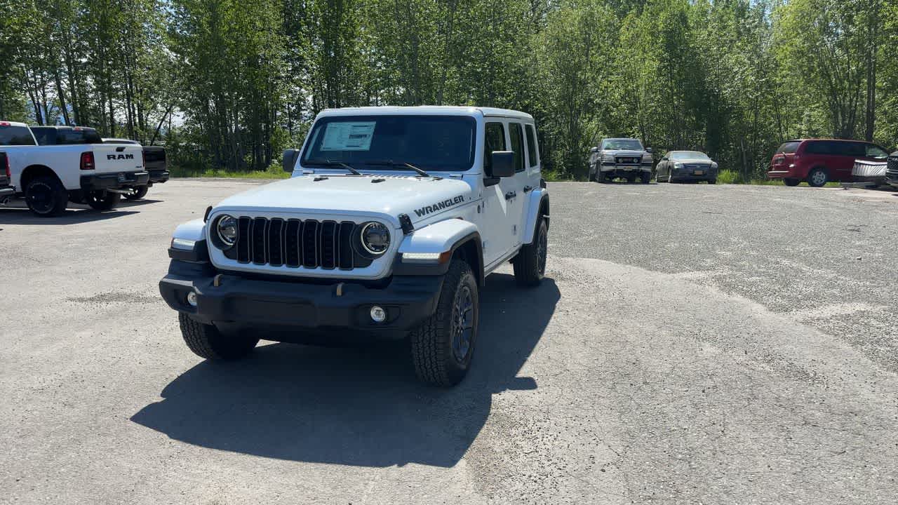 Thumbnail: 2026 Jeep Wrangler - 5