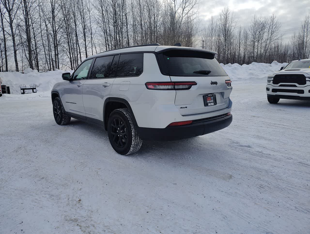 Thumbnail: 2025 Jeep Grand Cherokee - 6