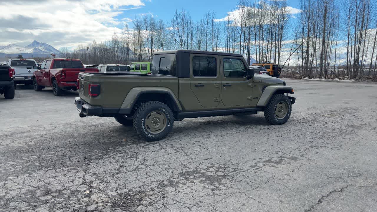Thumbnail: 2026 Jeep Gladiator - 15