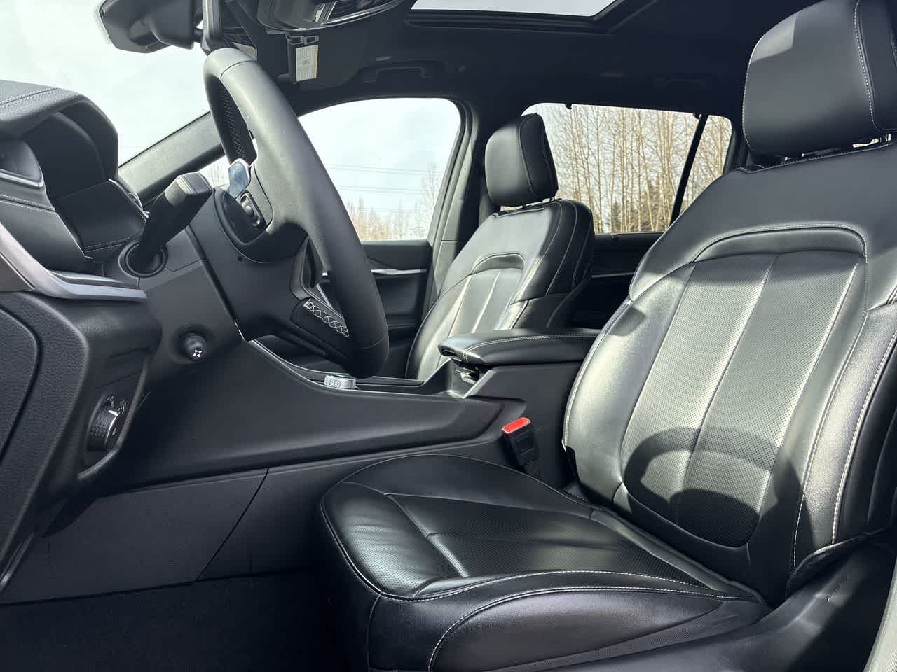 Thumbnail: 2024 Jeep Grand Cherokee L - 15