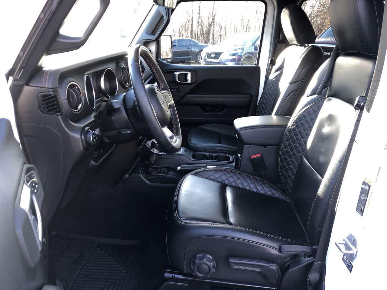 Thumbnail: 2022 Jeep Gladiator - 22