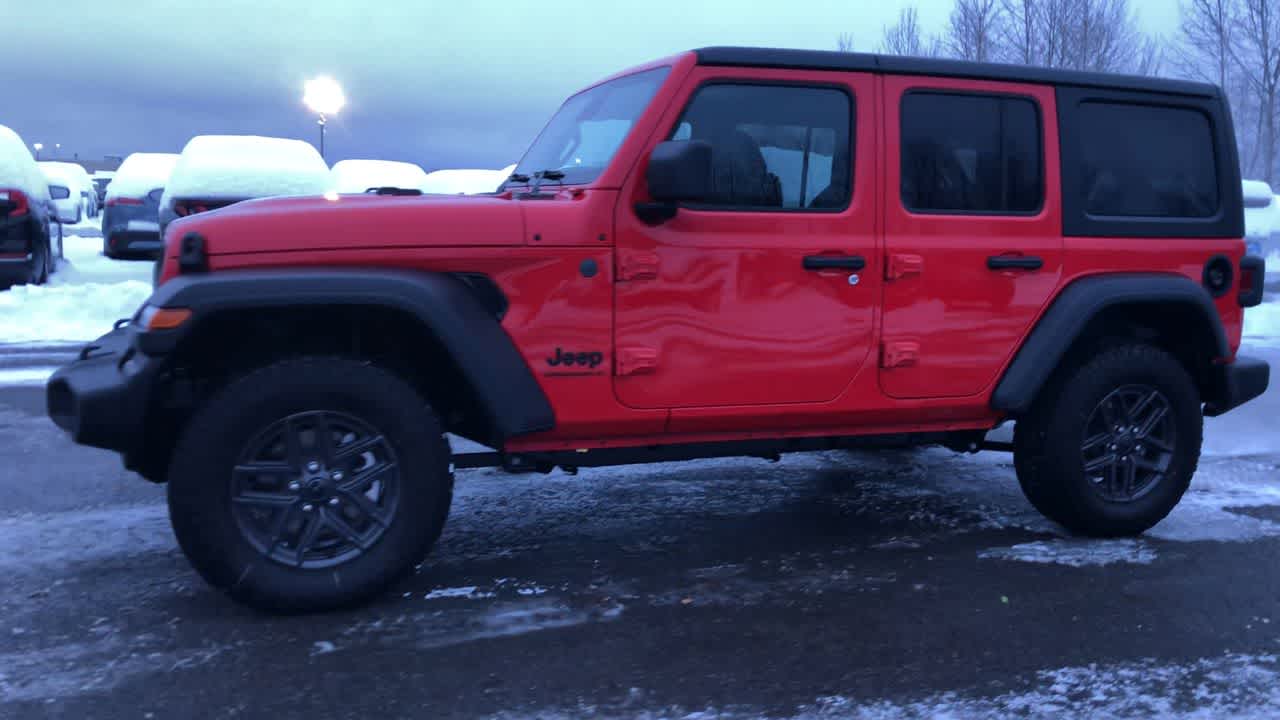 Thumbnail: 2026 Jeep Wrangler - 6