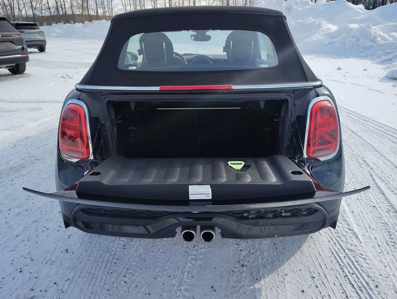 Thumbnail: 2024 MINI Cooper Convertible - 12