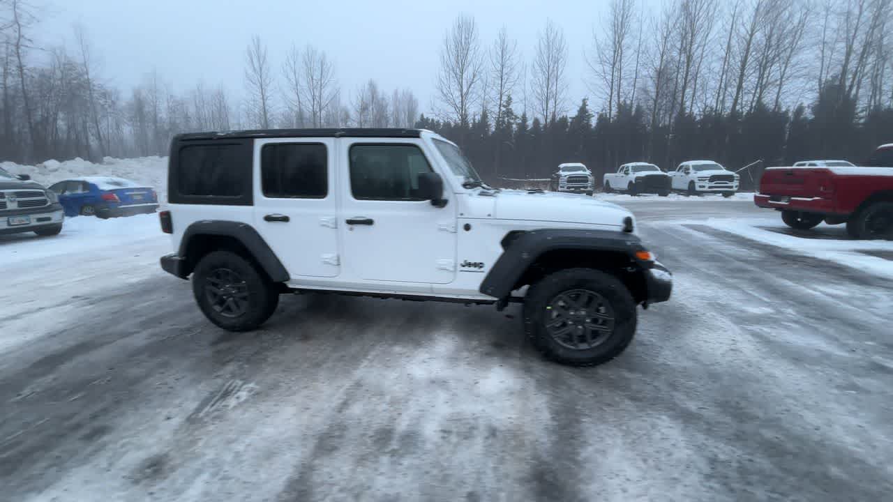 Thumbnail: 2026 Jeep Wrangler - 17