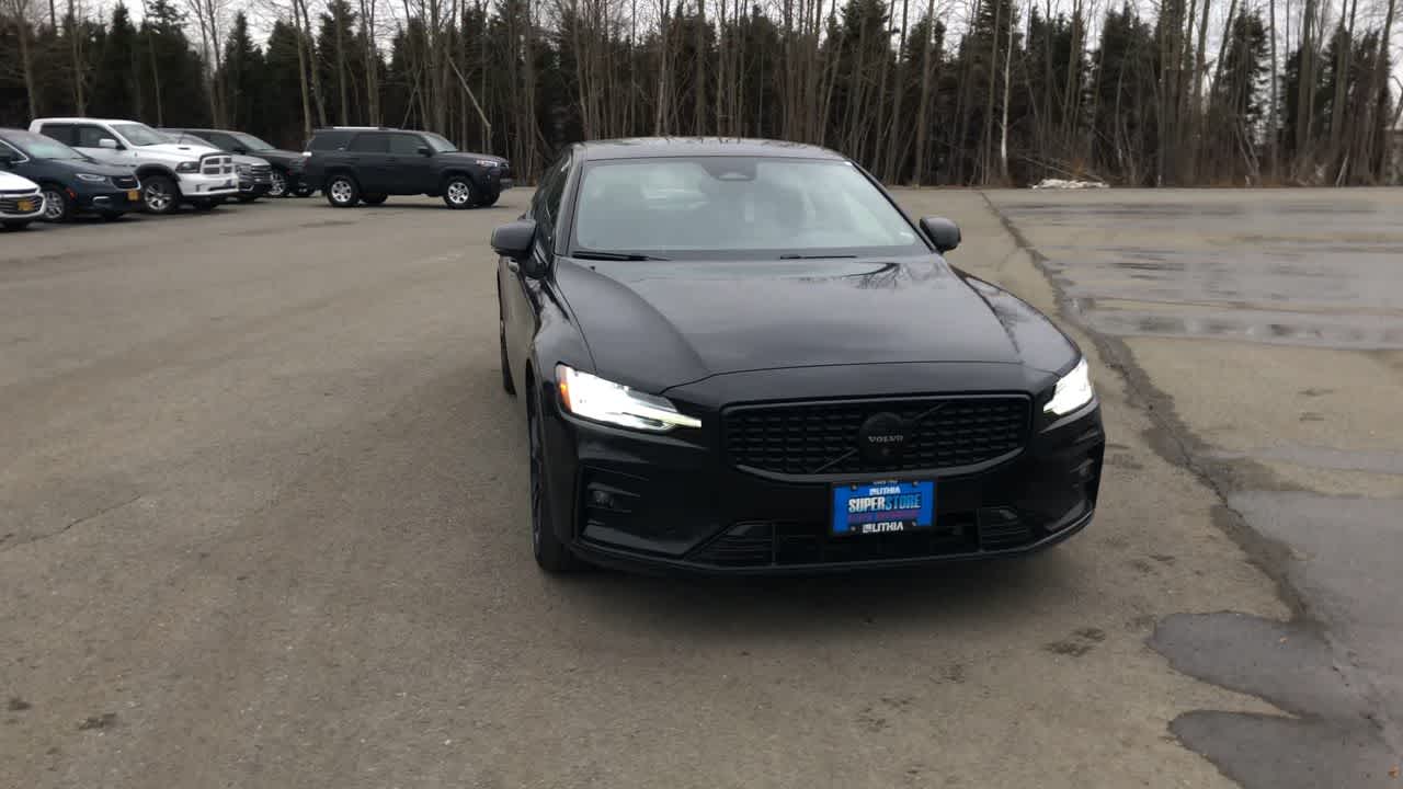 Thumbnail: 2024 Volvo S60 - 3