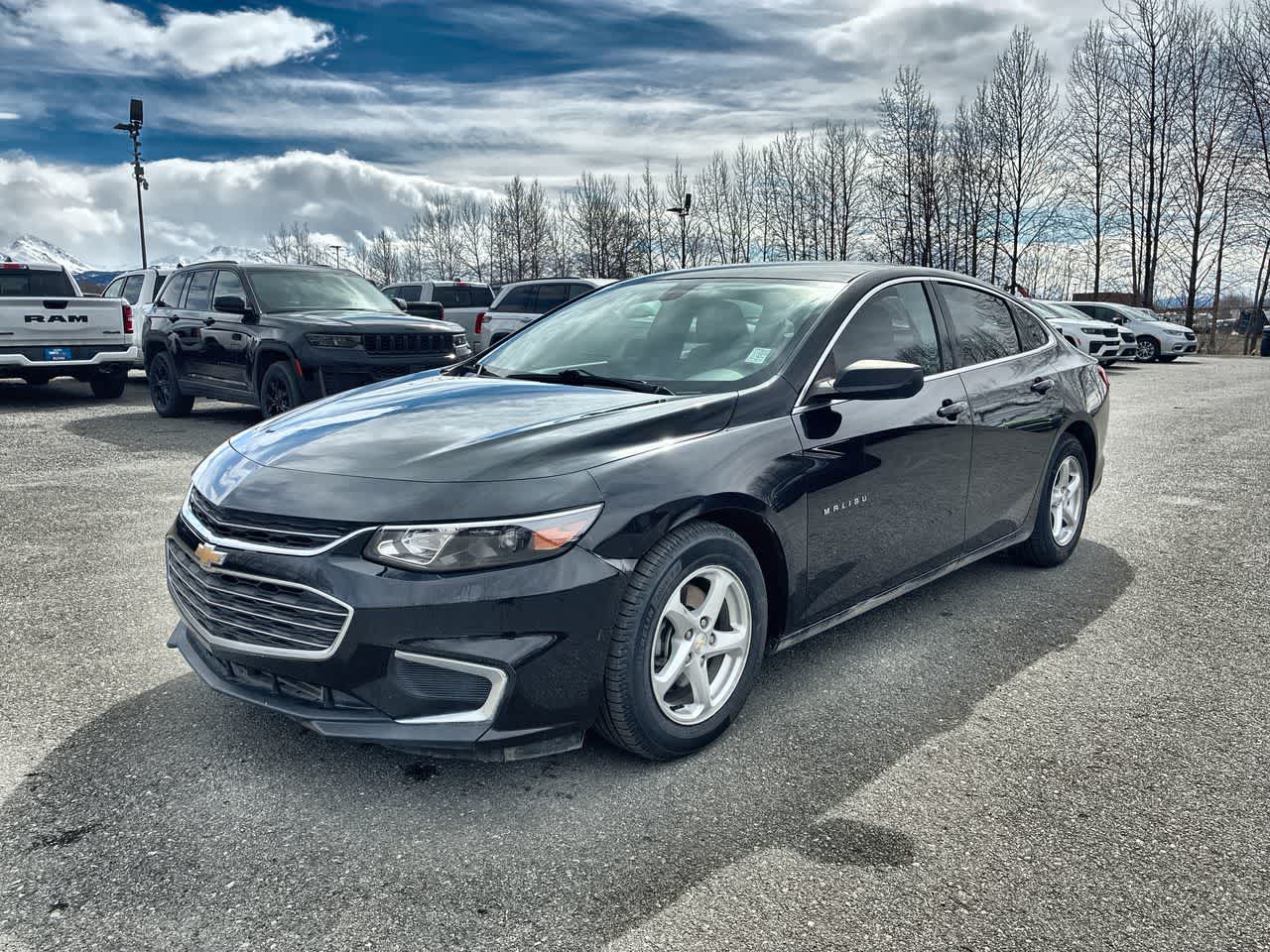 Thumbnail: 2018 Chevrolet Malibu - 4