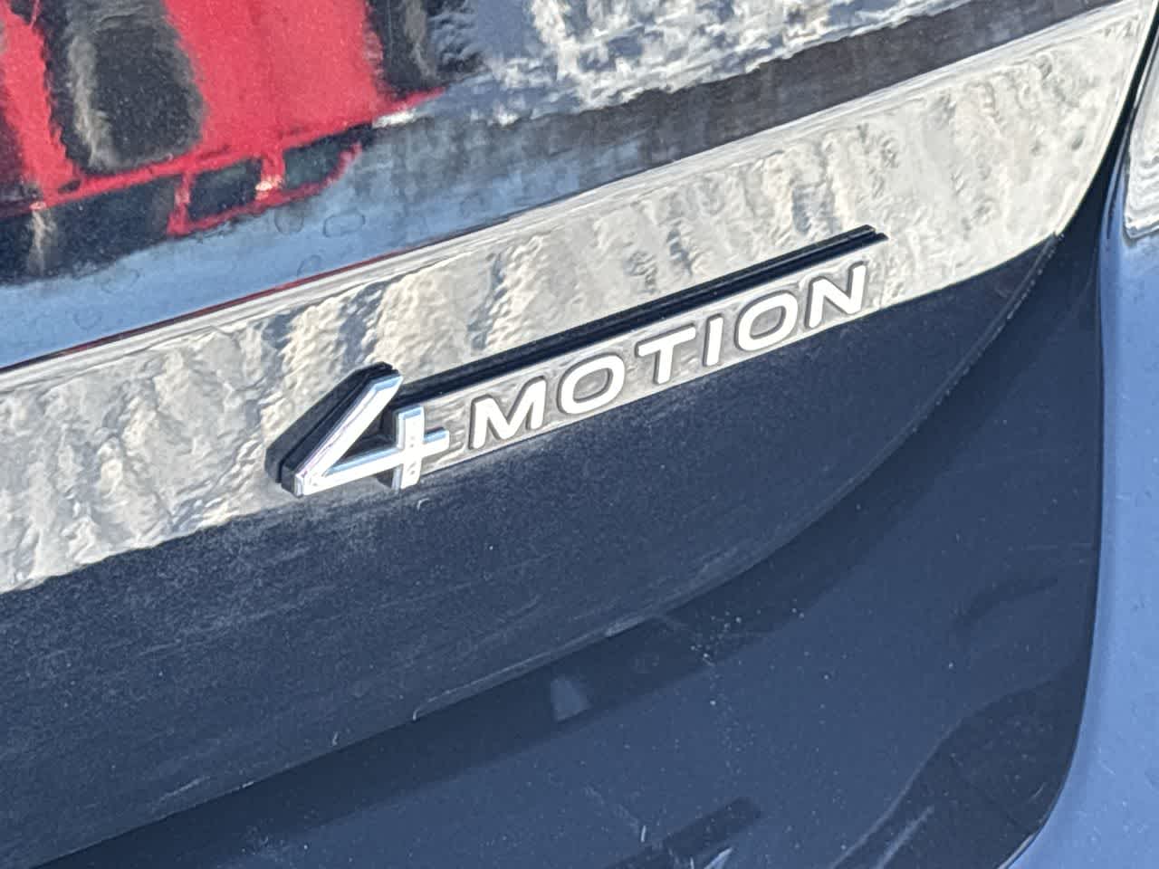 Thumbnail: 2025 Volkswagen Taos - 10