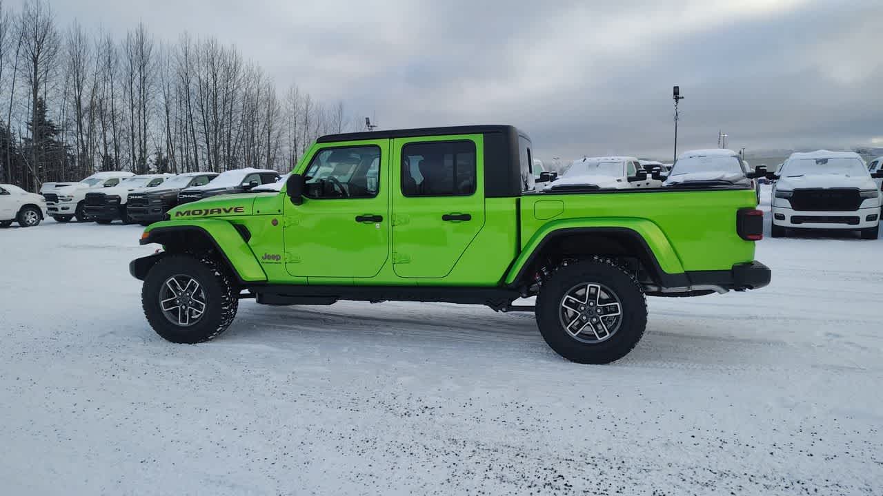 Thumbnail: 2026 Jeep Gladiator - 7