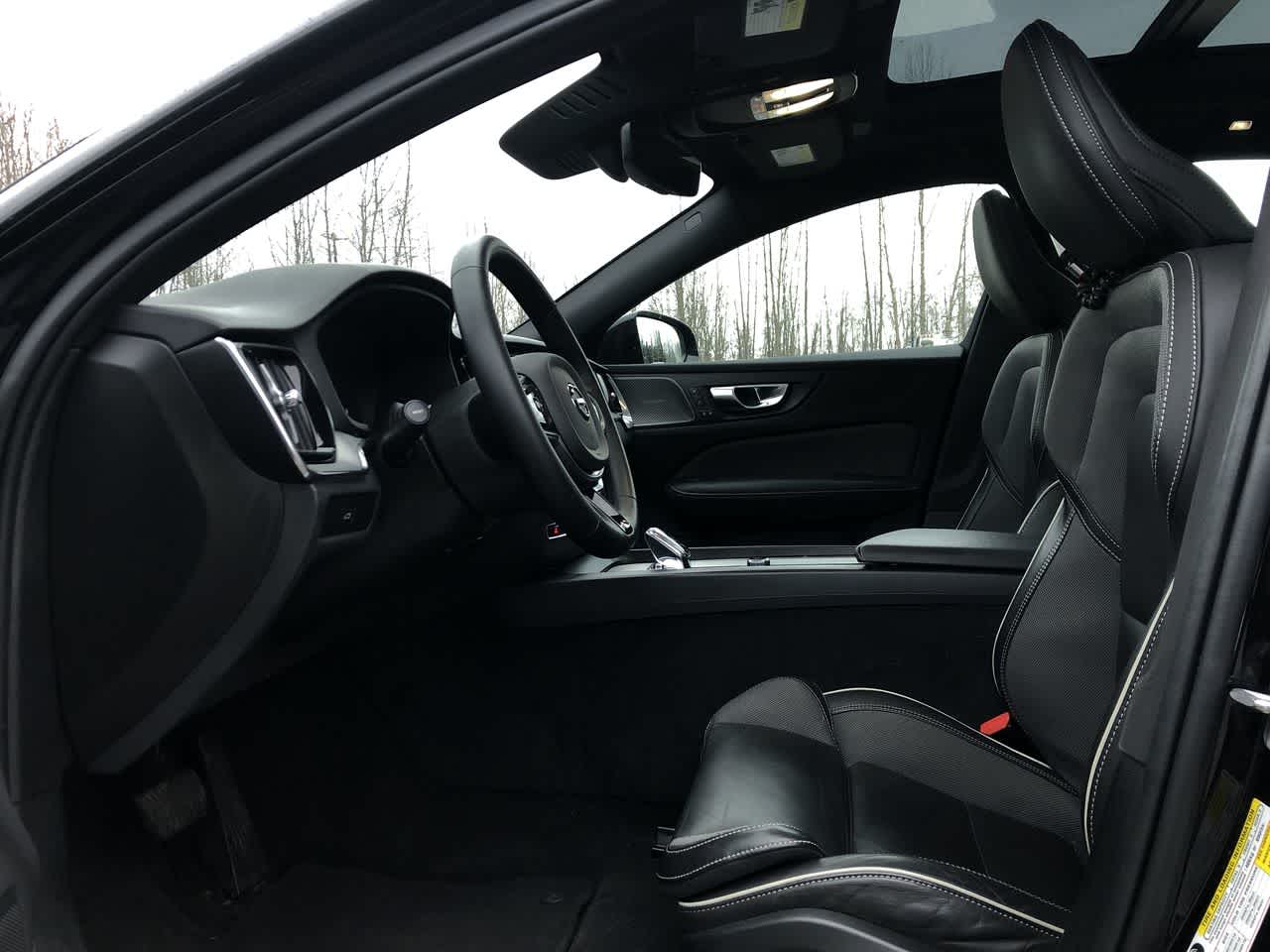 Thumbnail: 2024 Volvo S60 - 23