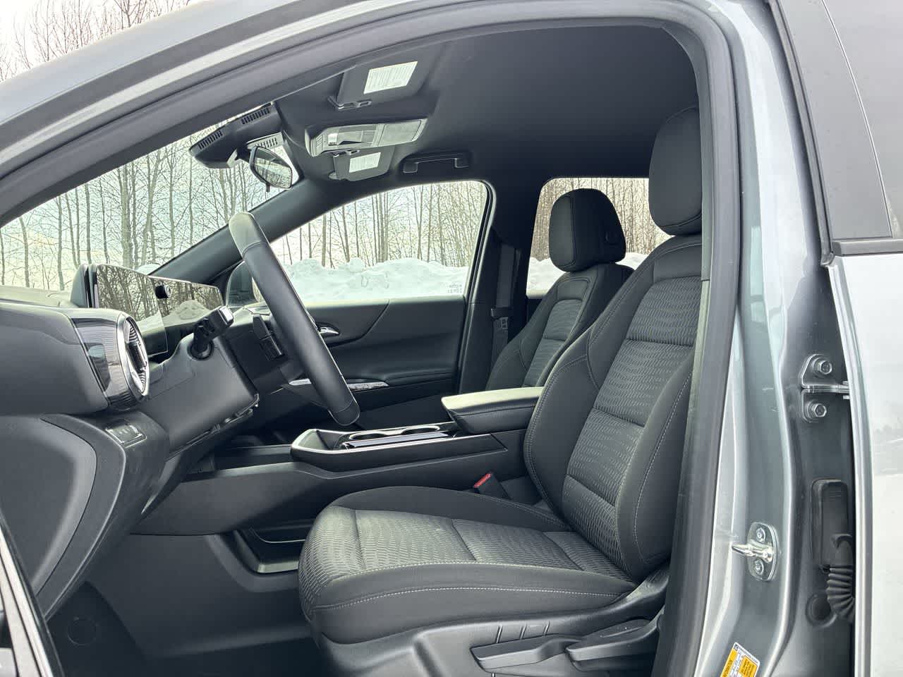 Thumbnail: 2025 Chevrolet Equinox - 15