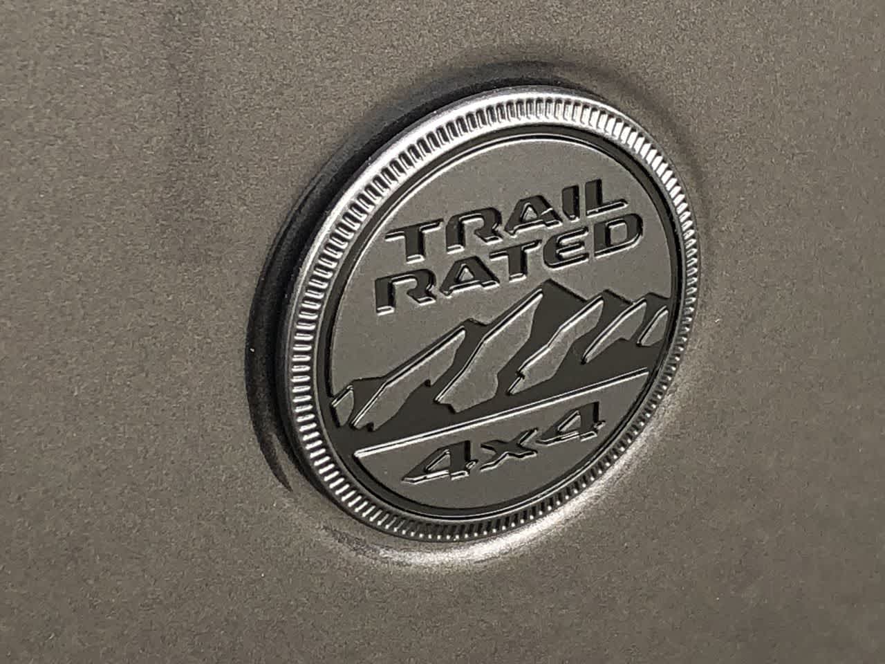 Thumbnail: 2025 Jeep Gladiator - 18