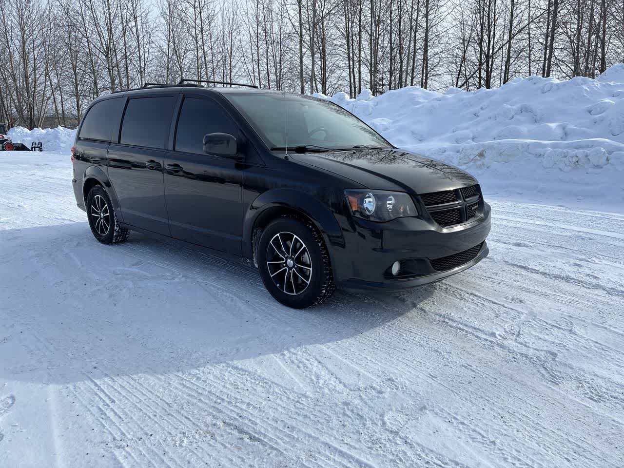 Thumbnail: 2018 Dodge Grand Caravan - 2