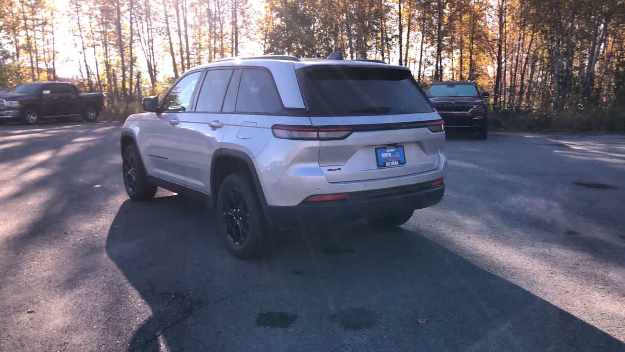 Thumbnail: 2024 Jeep Grand Cherokee - 11