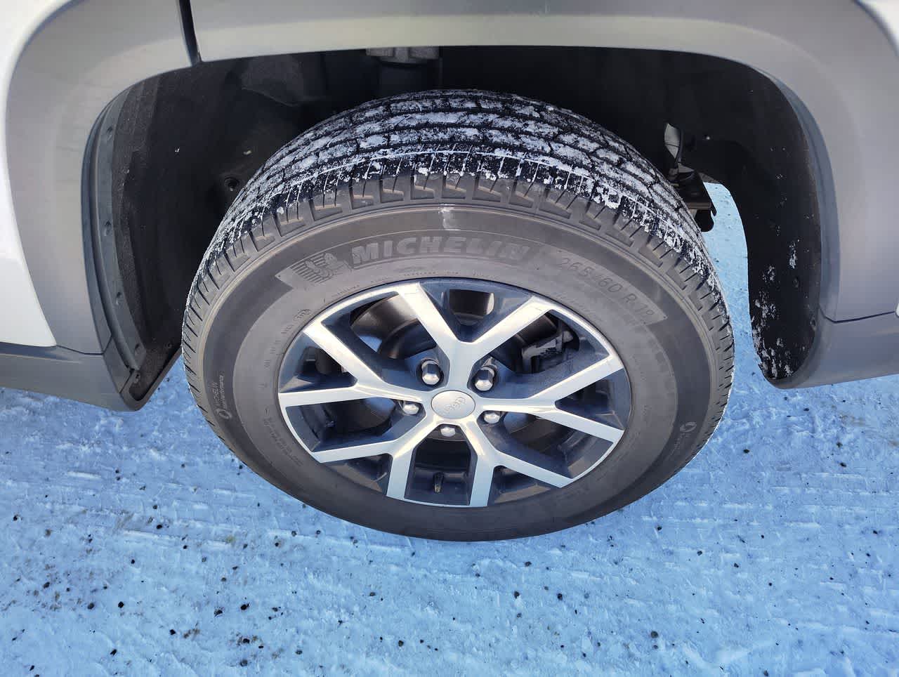 Thumbnail: 2024 Jeep Grand Cherokee L - 13