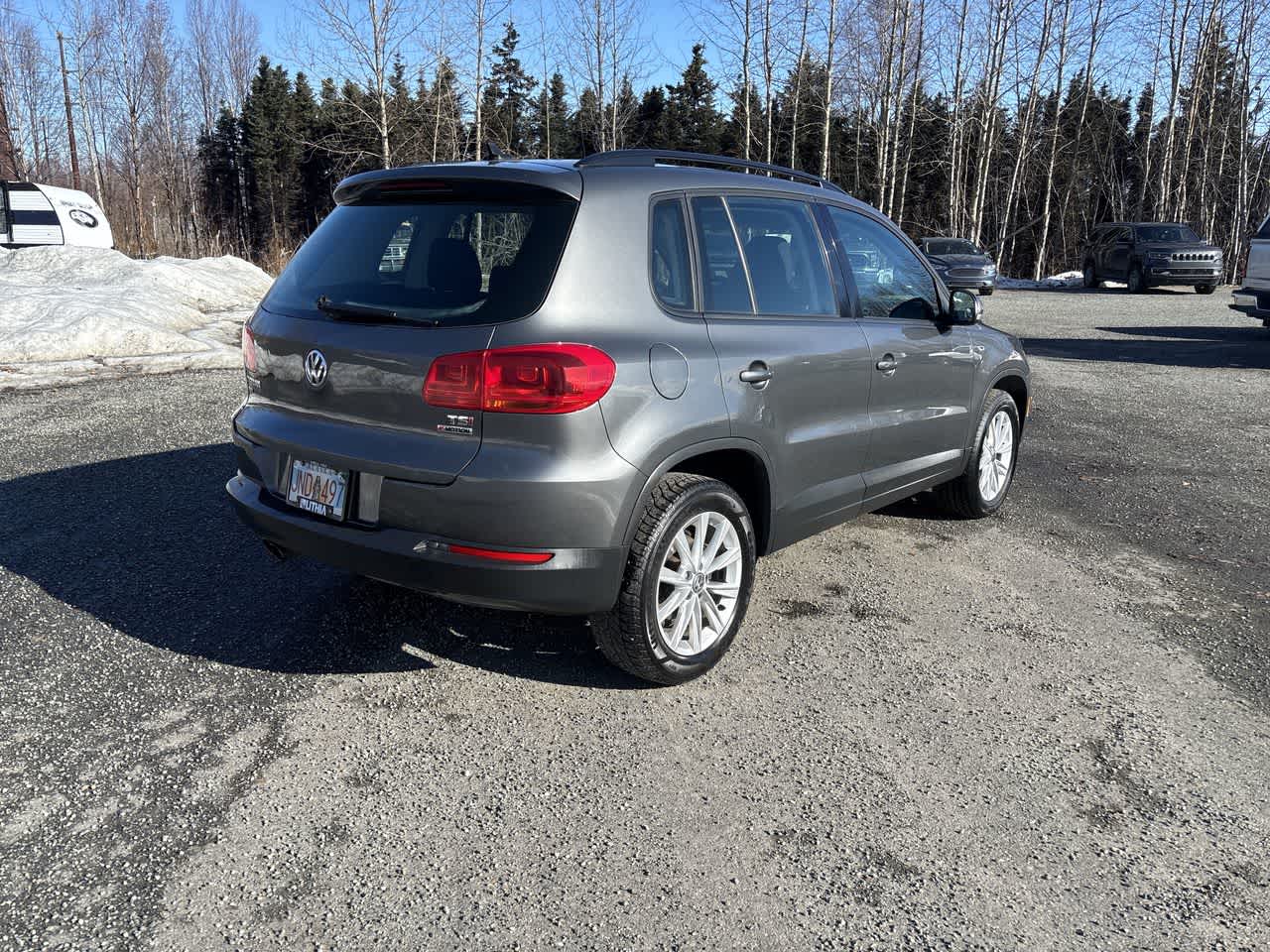 Thumbnail: 2018 Volkswagen Tiguan - 8