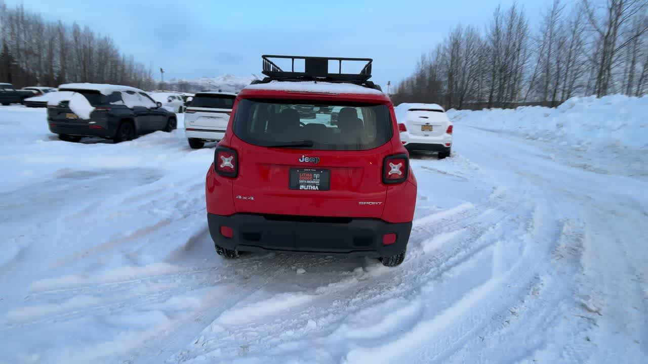 Thumbnail: 2017 Jeep Renegade - 12