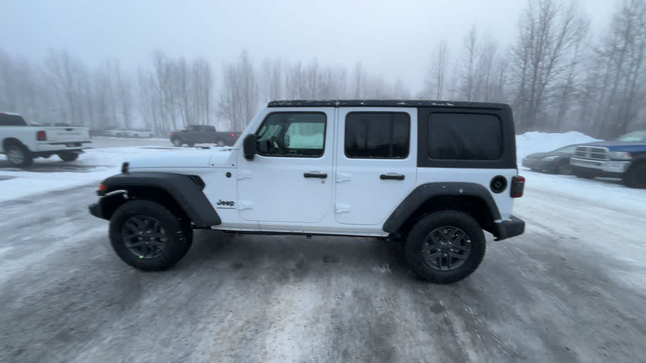 Thumbnail: 2026 Jeep Wrangler - 8