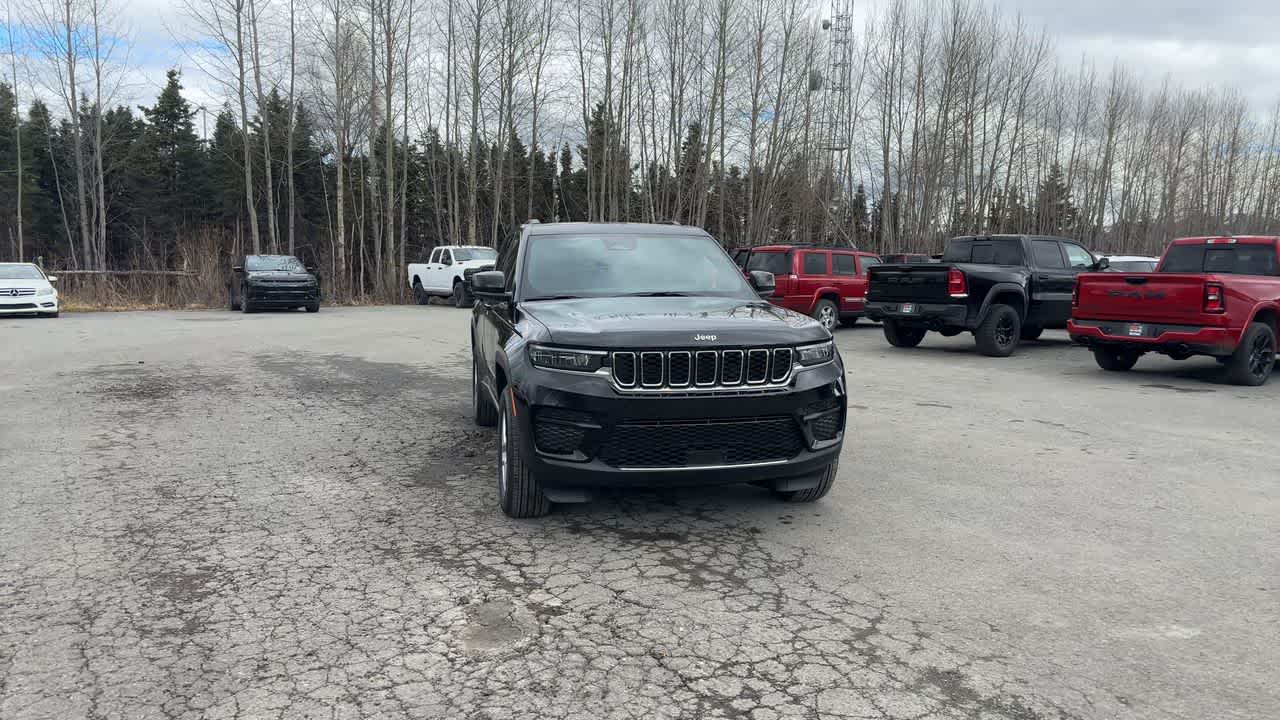 Thumbnail: 2026 Jeep Grand Cherokee - 4