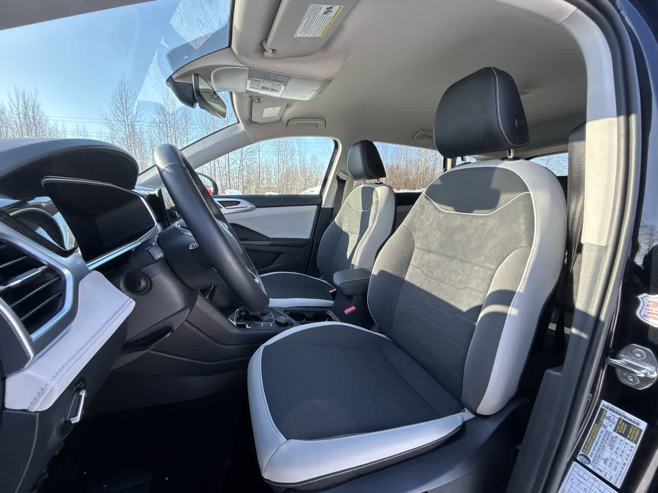 Thumbnail: 2025 Volkswagen Taos - 14