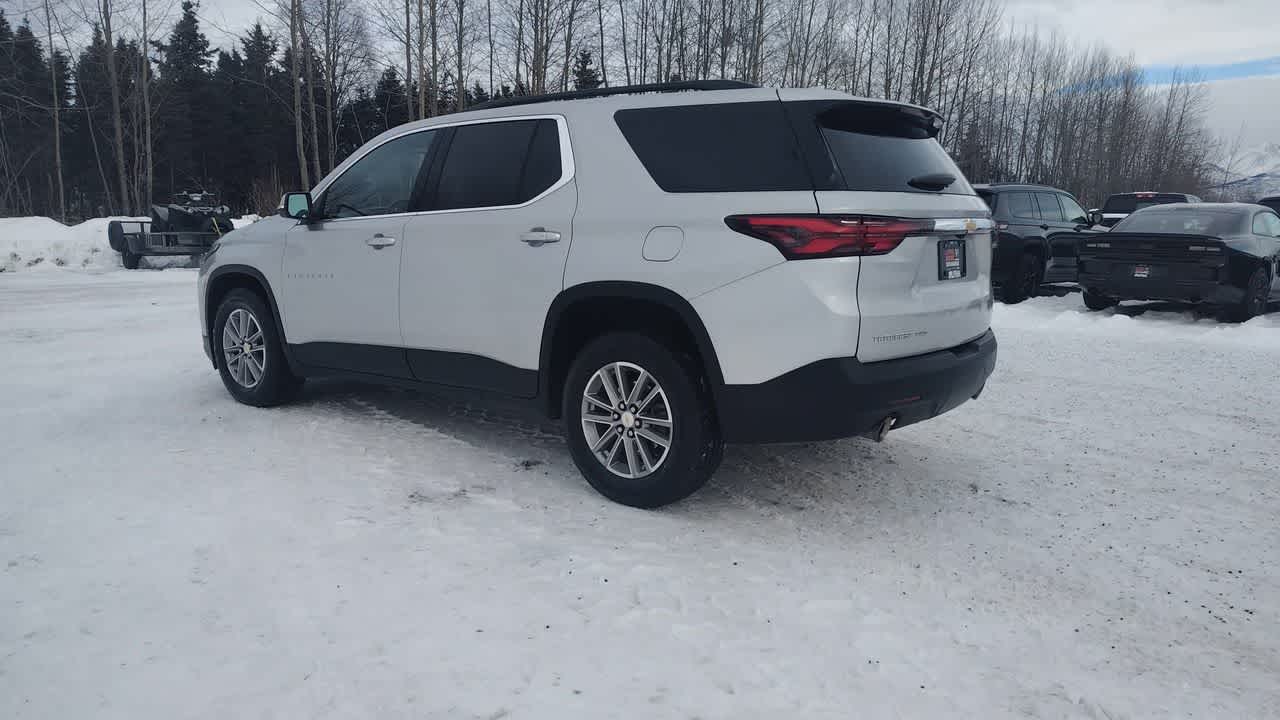 Thumbnail: 2022 Chevrolet Traverse - 17